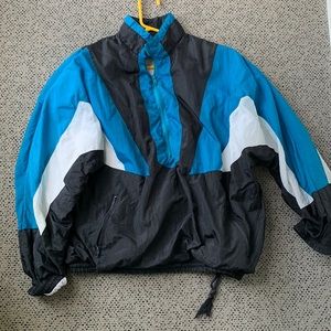 Vintage early 90s windbreaker, size M